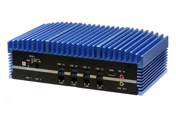BOXER-6641 fanless embedded box PC with memory and storage